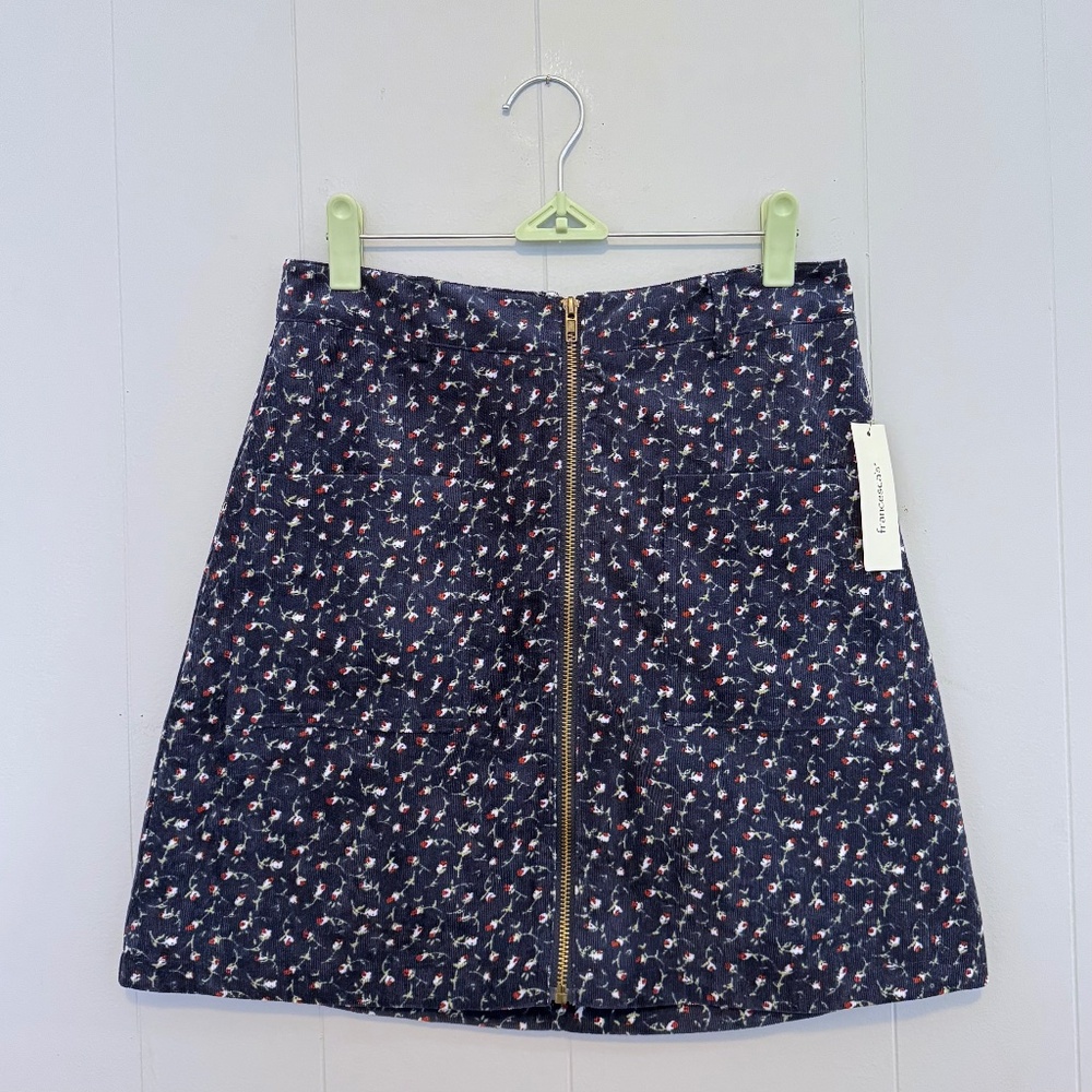 "Francesca's Navy Ditzy Floral Corduroy Skirt Size Medium NWT